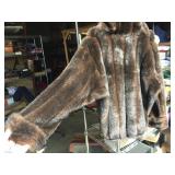 Attractive Womens GALLERY Brand Modern Faux Hooded Fur Coat - XS