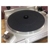 Vintage PIONEER PL-750 Quartz - Direct Drive Turntable