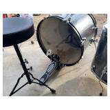 Ludwig Back Beat Complete-ish Drum Set - Metallic Silver Sparkle