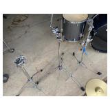 Ludwig Back Beat Complete-ish Drum Set - Metallic Silver Sparkle