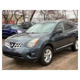 2015 NISSAN ROGUE SELECT S *No Accidents Reported* (NO RESERVE)