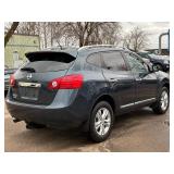 2015 NISSAN ROGUE SELECT S *No Accidents Reported* (NO RESERVE)
