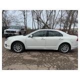 2010 FORD FUSION SEL (NO RESERVE)