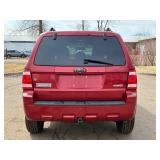 2009 FORD ESCAPE XLT *4x4 | 118k Miles* (NO RESERVE)