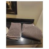 Casaluna White Bath Towels & Grey Waffle-Weave Towels - Home Spa Set