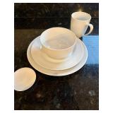 Williams-Sonoma Open Kitchen China Whiteware Dinnerware Set
