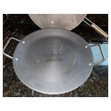 Paella Pan with Dual Handles & Mesh Splatter Screen - 12 in