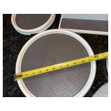 Wilton 9-In Round Non-Slip Display Bases & 9-In Rectangular Step Pads - 7-Piece Set