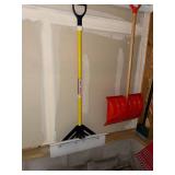 Garage Cleaning Tools - Snow Shovels, Brooms, Dust Pans, Rakes