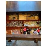 D - Vintage Sewing Cabinet with 3 Drawers - Includes Threads & Notions