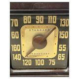 RR - Vintage Admiral Tabletop Radio - America