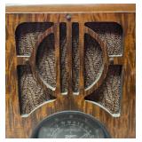 LLR - Zenith 6-S-229 Tombstone Radio - 6-Tube Superheterodyne, Black Dial, 1937-38