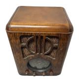 LLR - Zenith 6-S-229 Tombstone Radio - 6-Tube Superheterodyne, Black Dial, 1937-38