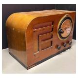 RR - Vintage Philco Vacuum Tube Radio Model: 38-7