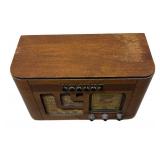 LLR - Vintage Philco Console Radio - 115V AC/DC, 30W Model: 40-124