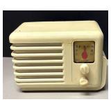 LLR - Vintage Art Deco Mirror-Tone Radio Model: 4B7