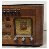 LLR - Vintage Philco Console Radio - 115V AC/DC, 30W Model: 40-124