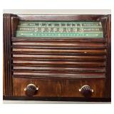 RR - General Electric Vintage Tabletop Radio