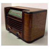 RR - General Electric Vintage Tabletop Radio