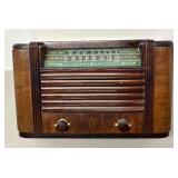 RR - General Electric Vintage Tabletop Radio