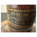 LR - Antique Williams Aeroloop Antenna 29 in Tall - No. 672C