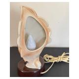 LR - Vintage Art Deco Seashell Lamp - Ceramic