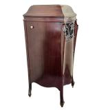 BR - Brunswick Sonora Phonograph Cabinet - Includes Records