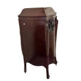 BR - Brunswick Sonora Phonograph Cabinet - Includes Records