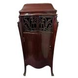 BR - Brunswick Sonora Phonograph Cabinet - Includes Records