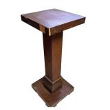 LL - Oak Vintage Pedestal Stand