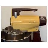 Sunbeam Mixmaster Vista Vintage Countertop Mixer - Marigold