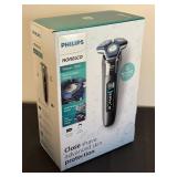 DR - Philips Norelco Shaver 7200 - New in Box, Sealed, Nano SkinGlide Coating