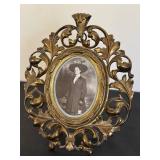 LR - Vintage Ornate Gilt Metal Portrait Frame - Oval Photo Opening