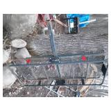 Receiver hitch cargo carrier