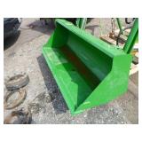 John Deere Quick-Attach Front-End Loader