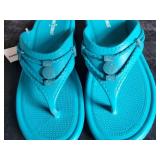 New Minnetonka Moccasins Women