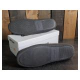 New Minnetonka Moccasins Men