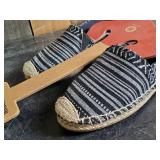 New Minnetonka Moccasins Women