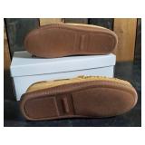 New Minnetonka Moccasins Unisex Pile Lined Hardsole Tan Size 10m Men