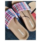 New Minnetonka Moccasin Desert Print Sandals Women