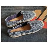 New Minnetonka Moccasin Black Stripe Pam Slip On Women