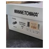 New Minnetonka Moccasin Women