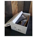New Minnetonka Moccasin Unisex Tahoe Clog Grey Size 6
