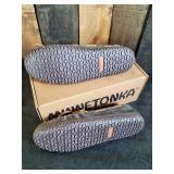 New Minnetonka Moccasin Women