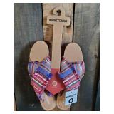 New Minnetonka Moccasin Women