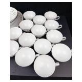 Teacups & Bowls Set with Gravy Boat & Creamer - White Daisy Pattern