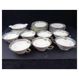 Queen Louise Bavaria Dinnerware Set - 22-Piece with Gravy Boat
