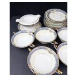 Queen Louise Bavaria Dinnerware Set - 22-Piece with Gravy Boat