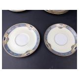 Queen Louise Bavaria Dinnerware Set - 22-Piece with Gravy Boat