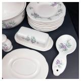Pfaltzgraff Grapevine Dinnerware Set - White Porcelain with Purple Grapes